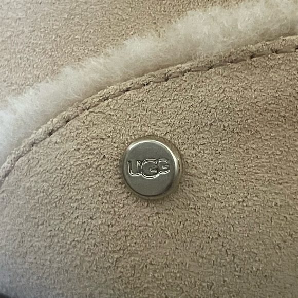 UGG Women’s Hailey Loafer Slippers 10 - Picture 4 of 4